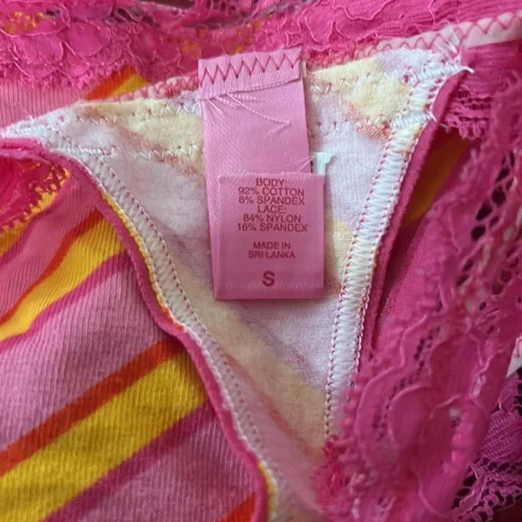 NEW VINTAGE VS PINK SMALL STRIPED THONG LACE TRIM COTTON PANTIES - Picture 9 of 9